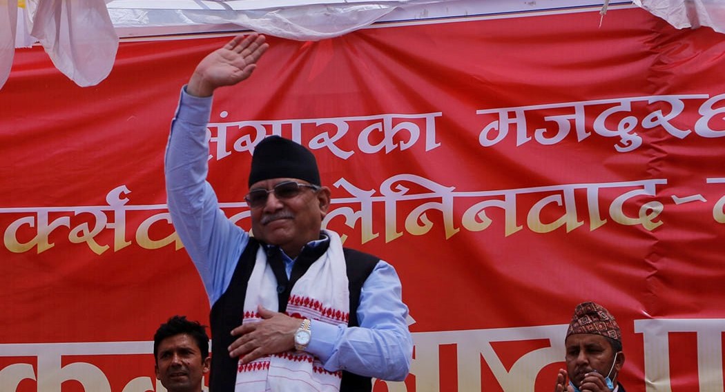 आगामी निर्वाचन जितेर प्रधानमन्त्री बन्‍न ओलीलाई प्रचण्डको चुनौती