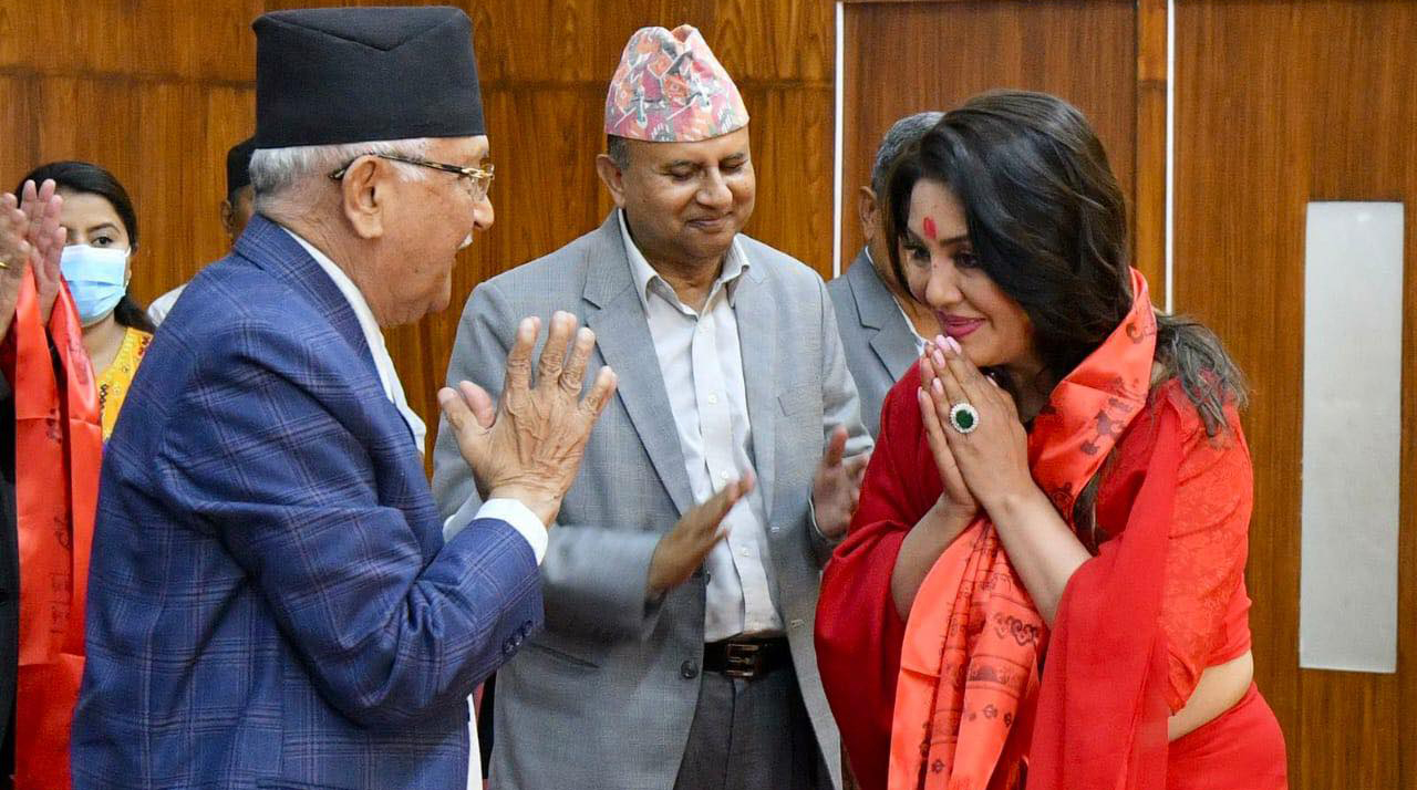 प्रेमबहादुर सिंहको पार्टी एमालेमा विलय, करिश्मा पनि एमालेमा