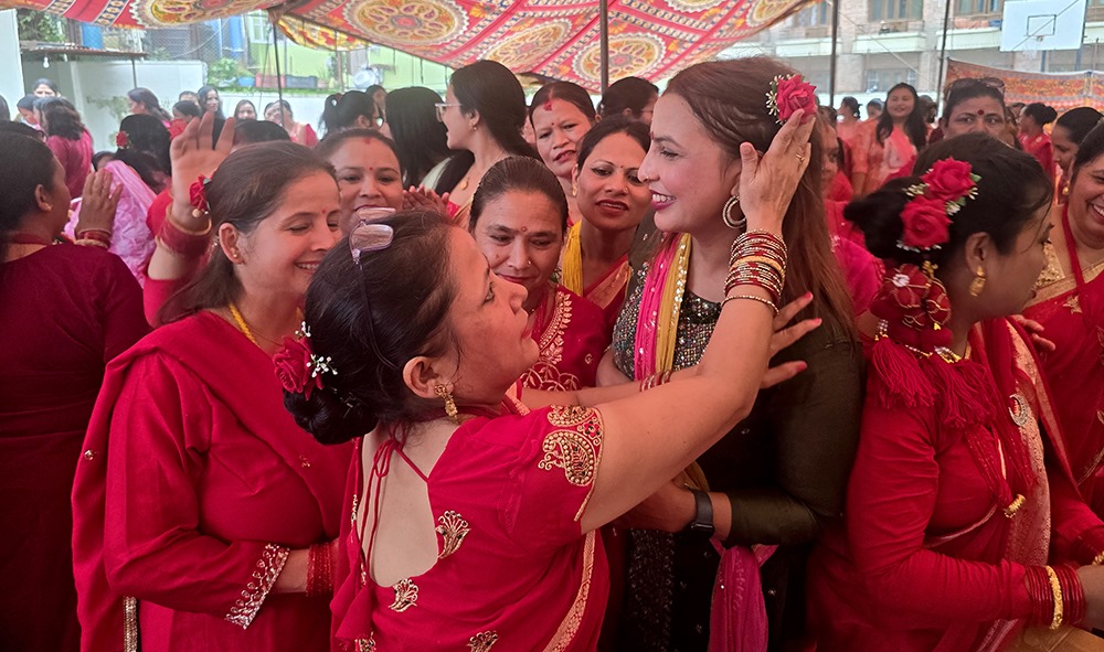 नेपाल मेडिकल कलेजमा तीजकाे शुभकामना (फाेटाे फिचर)