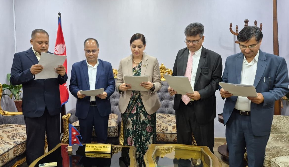 राप्ती स्वास्थ्य विज्ञान प्रतिष्ठानमा नयाँ नेतृत्व : सेवा, शिक्षा र अनुसन्धानमा नयाँ गति आउने अपेक्षा