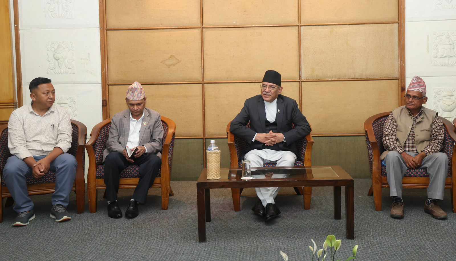 पूर्वमाओवादीहरू बीच पार्टी एकताका लागि ठोस पहल: प्रधानमन्त्री