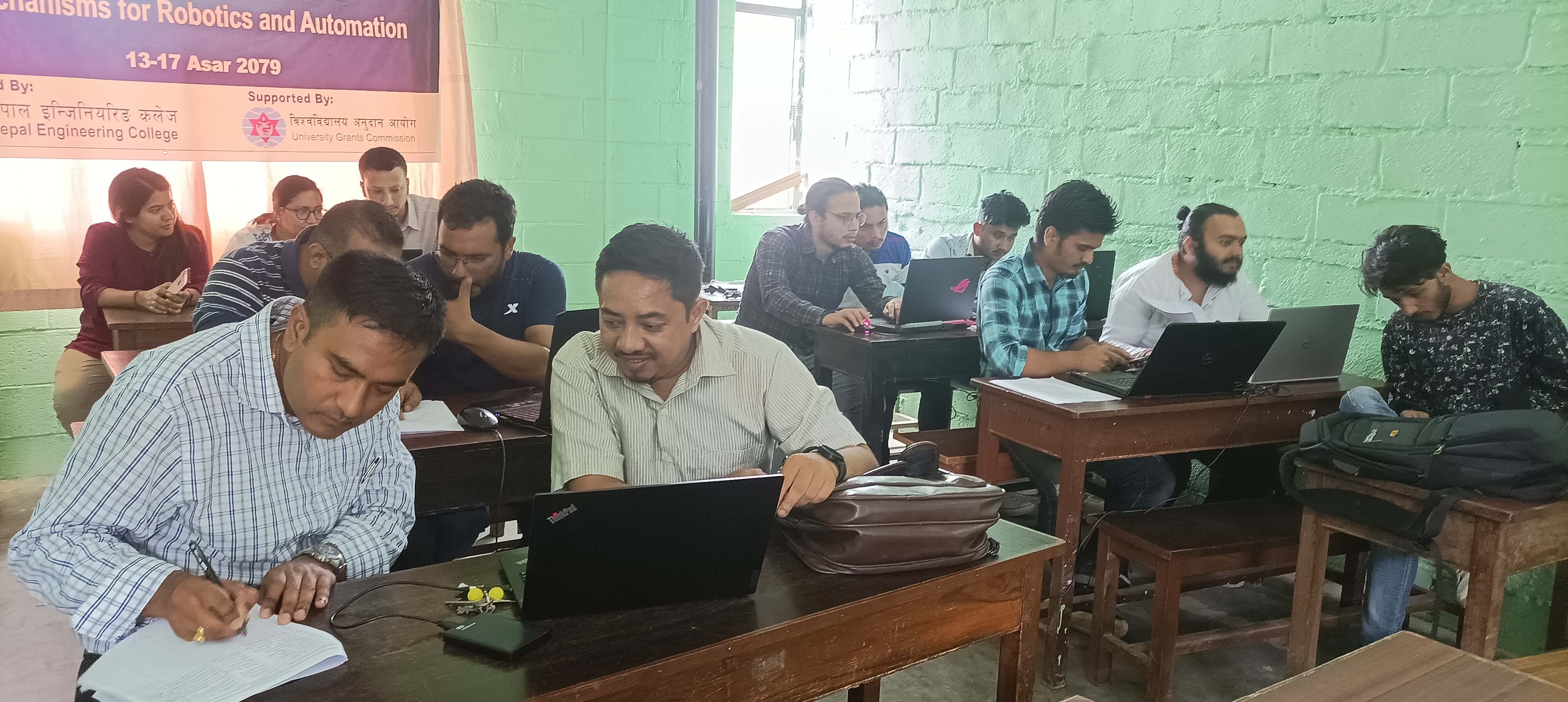 नेपाल इन्जिनियरिङ कलेजमा राेबाेट बनाउने तालिम सुरू