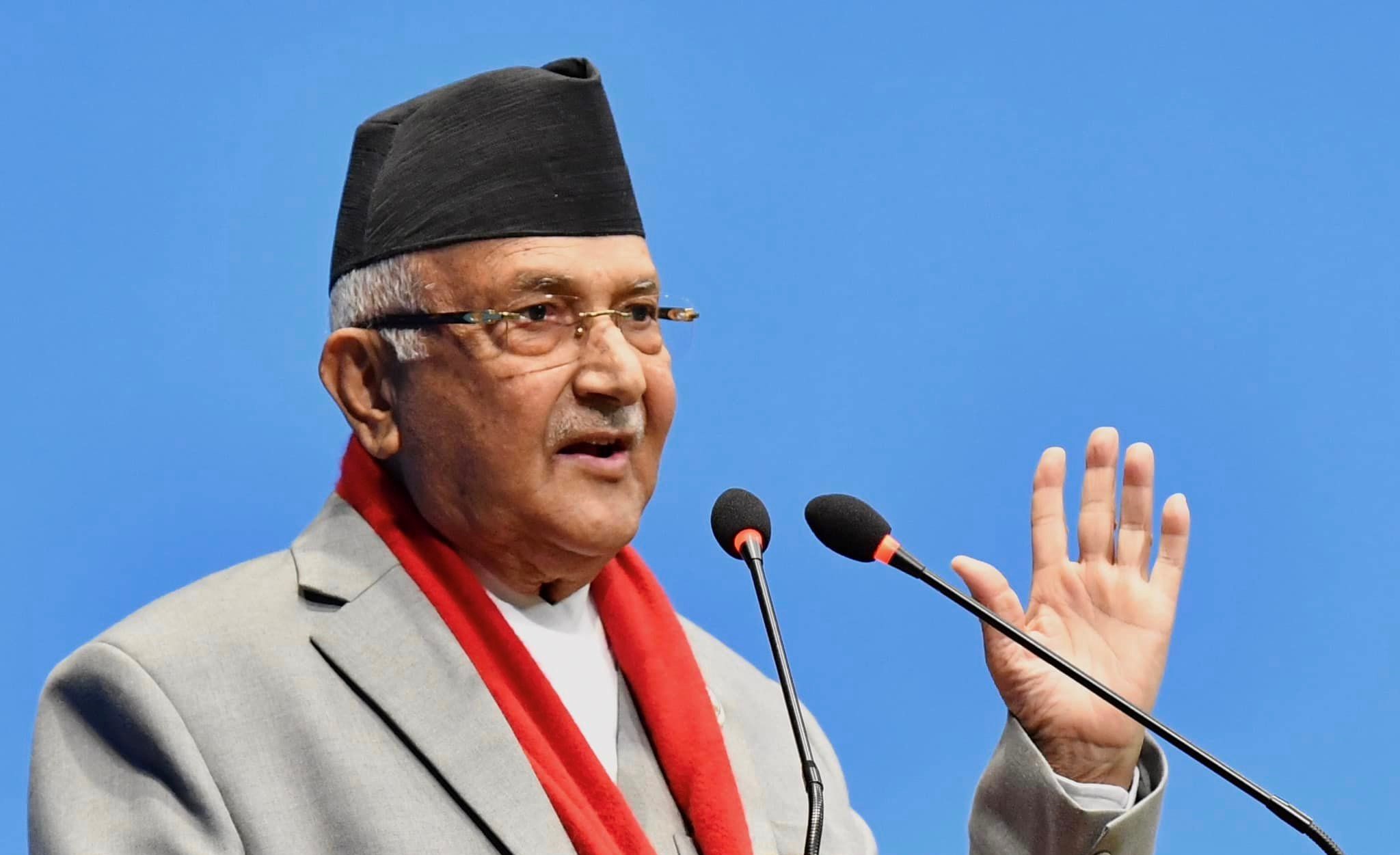 कांग्रेसले कार्पेटमा नपोखेर कपमै चिया हाल्यो : ओली