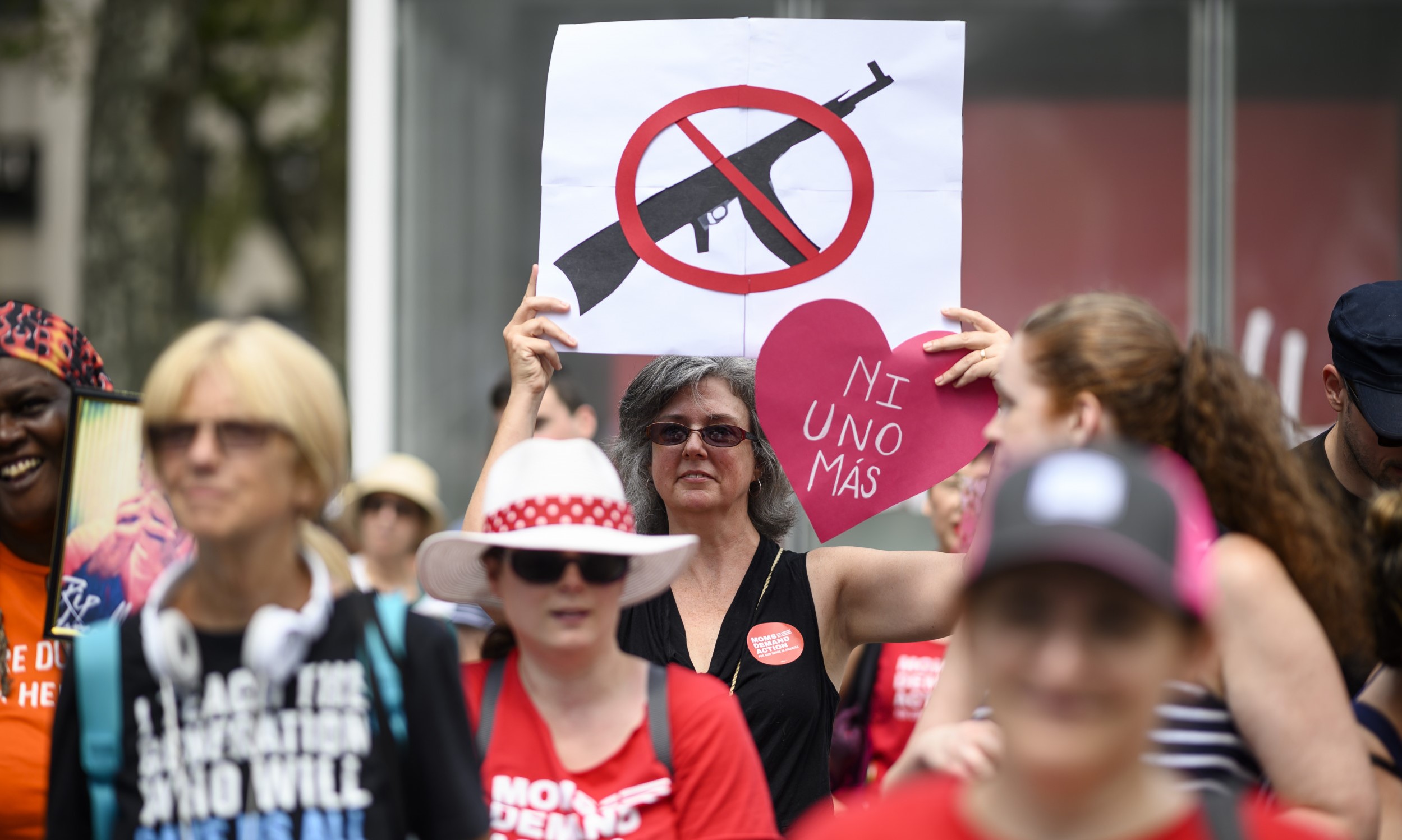 अमेरिकी बन्दुक नियन्त्रणमा सिनेटरहरूको क्रस–पार्टी समूह सहमत