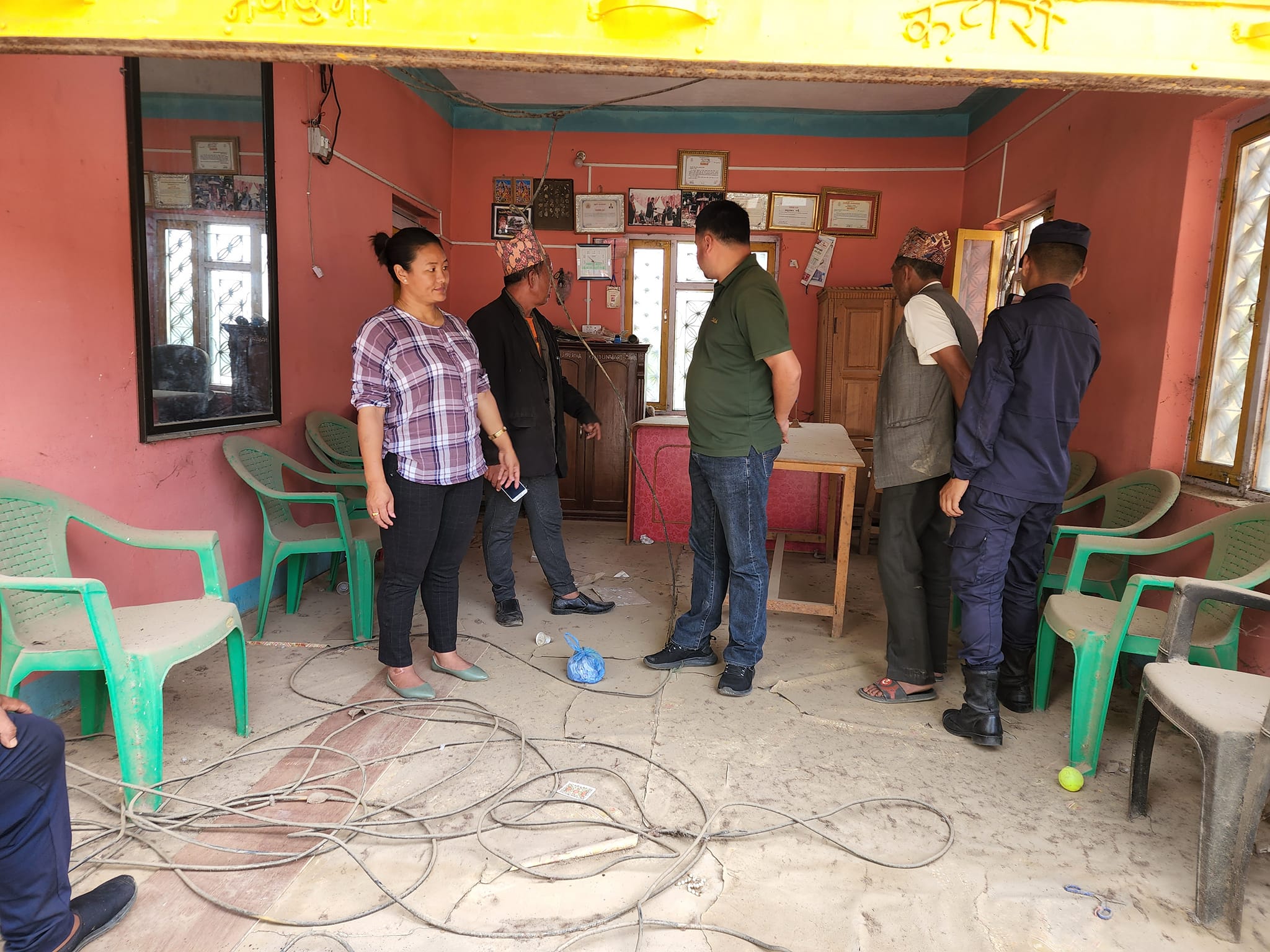 चार वर्षपछि खुल्यो हलेसी मन्दिर व्यवस्थापन समितिको कार्यालयमा लागेकाे ताला