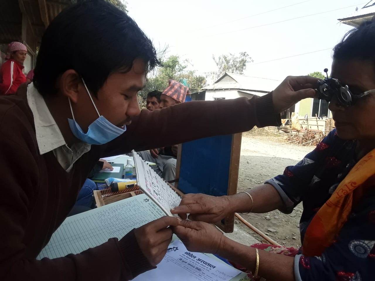 सांसद डा. शर्माको निःशुल्क स्वास्थ्य शिविरबाट सर्वसाधारण लाभान्वित