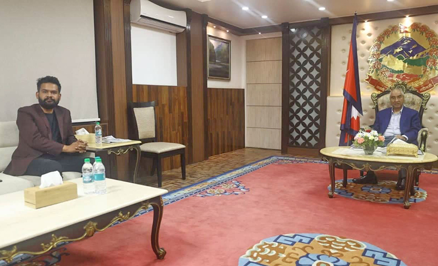 प्रधानमन्त्री देउवा र काठमाडौंका मेयर साहबीच के भयो कुराकानी ?