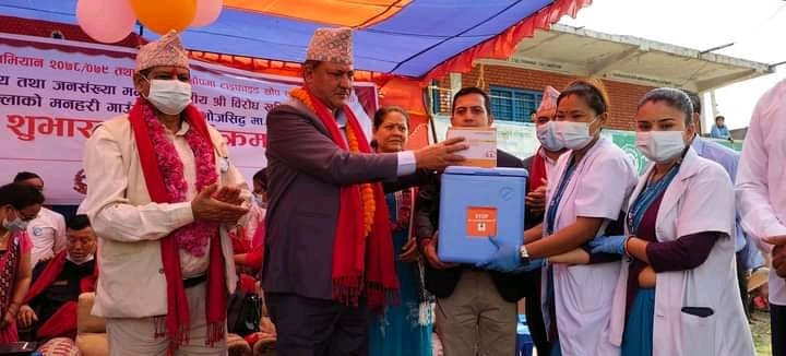 टाइफाइडविरुद्धको खोप सुरक्षित छ, ढुक्क भएर बालबालिकालाई लगाउनुहोला : स्वास्थ्यमन्त्री