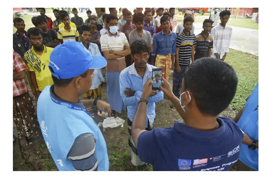 समुद्रमा एक महिनासम्म अलपत्रपछि इन्डोनेसिया पुगे रोहिंग्या