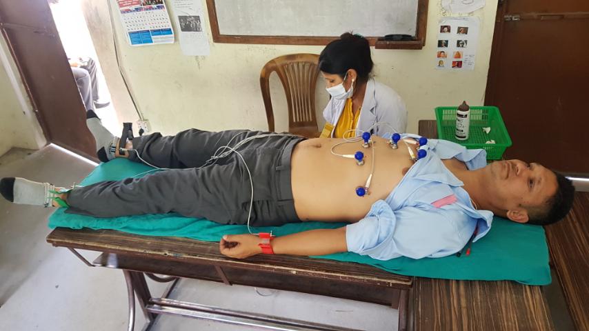 केएमसीको एकैदिन २ स्थानमा स्वास्थ्य शिविर, १५९३ जनाको निःशुल्क स्वास्थ्य परीक्षण