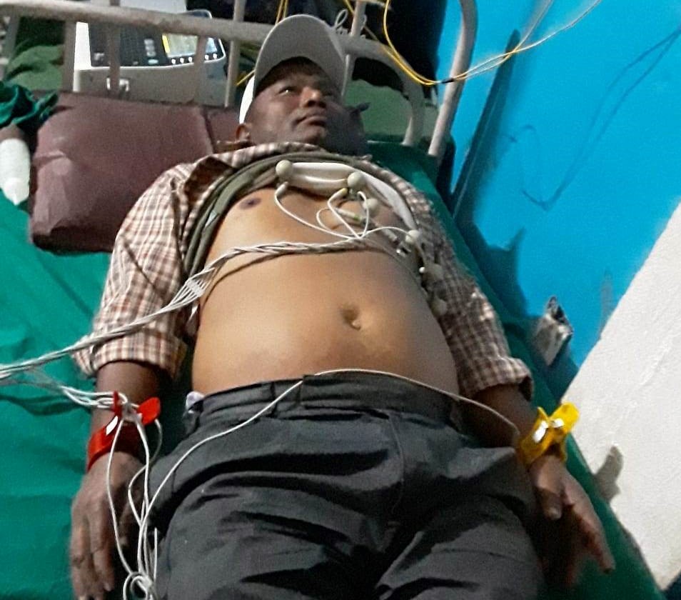 डा. शर्माको निःशुल्क एम्बुलेन्स क्याम्प मोरङको रमाइलोमा