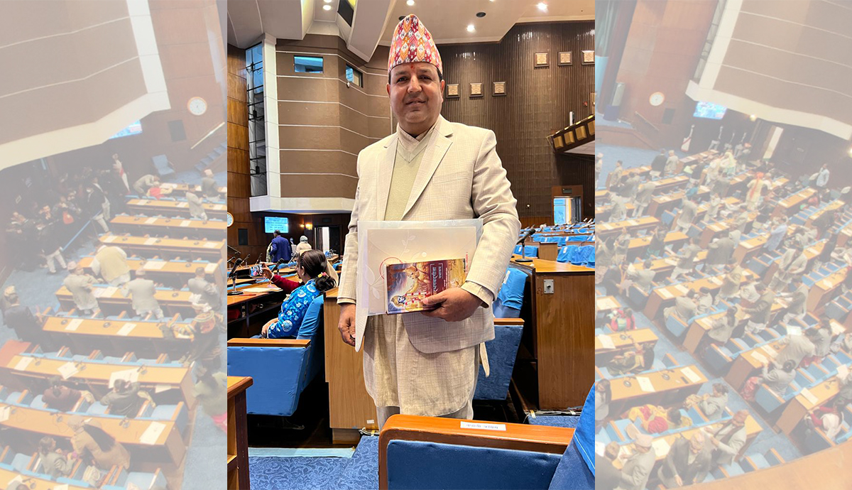 डा. सुनिल शर्मा किन भागवत गीता बोकेर संसद भवन गए ?