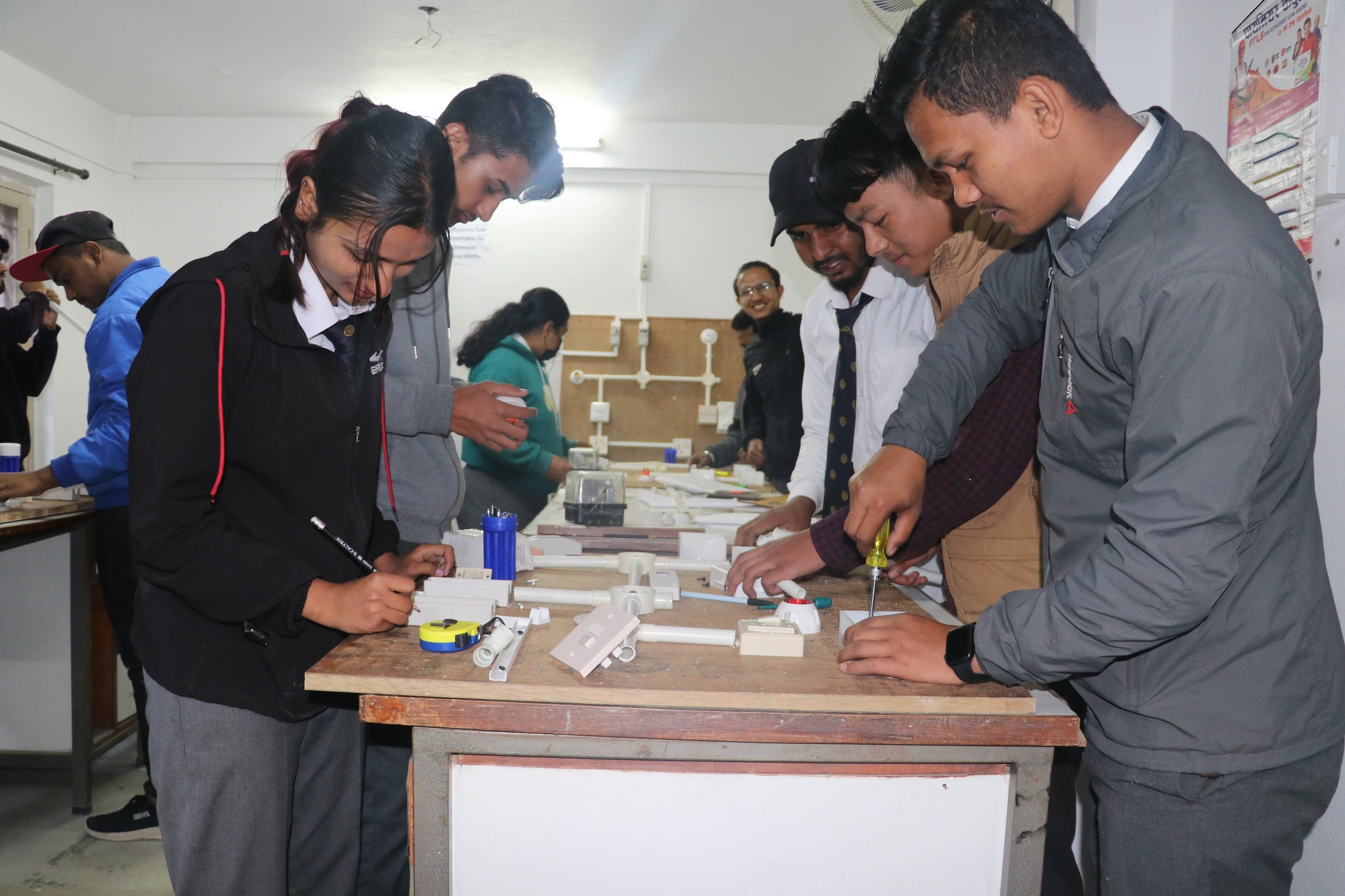 नेकमा विद्युतीय उपकरण जडान तथा सुरक्षा प्रयाेगशाला प्रारम्भ