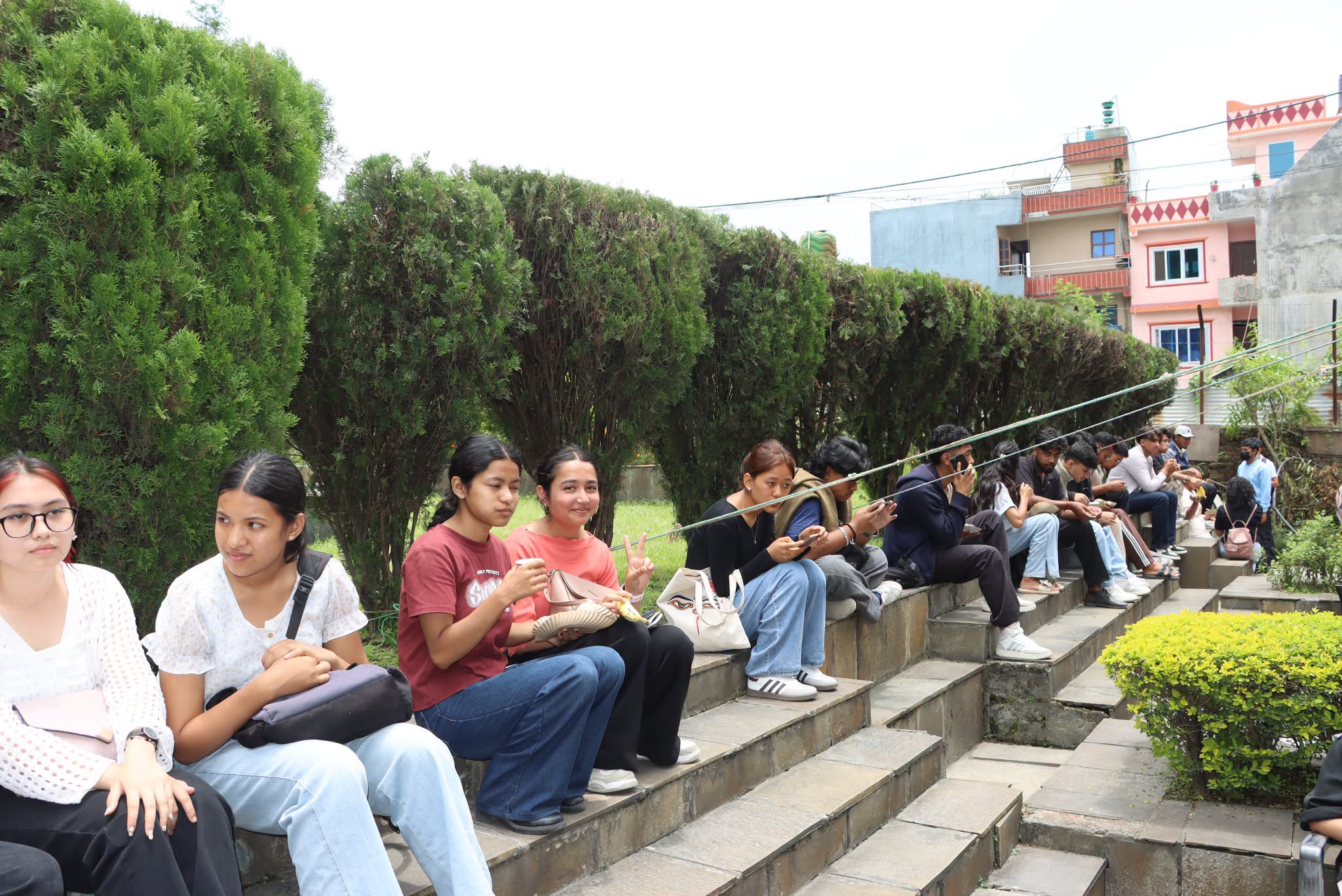 नेपालमै भविष्य देख्न थाले विद्यार्थी : व्यवहारिक सीप र अन्तर्राष्ट्रिय अवसरले नेपाल इन्जिनियरिङ कलेजतर्फ आकर्षित