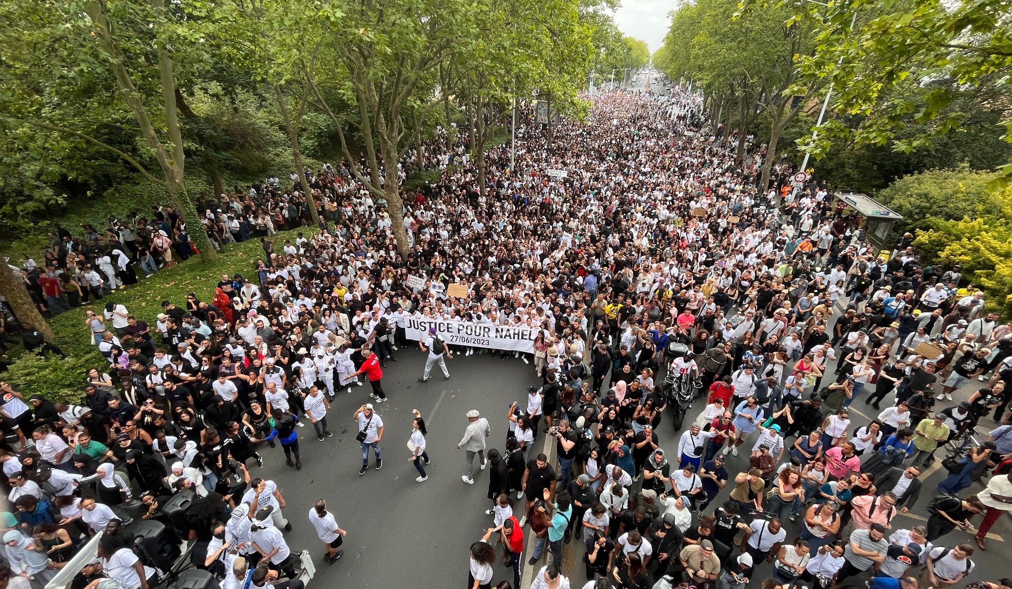 फ्रान्सको हिंसा पुग्याे बेल्जियम, फ्रान्सेली राष्ट्रपतिको जर्मन भ्रमण रद्द