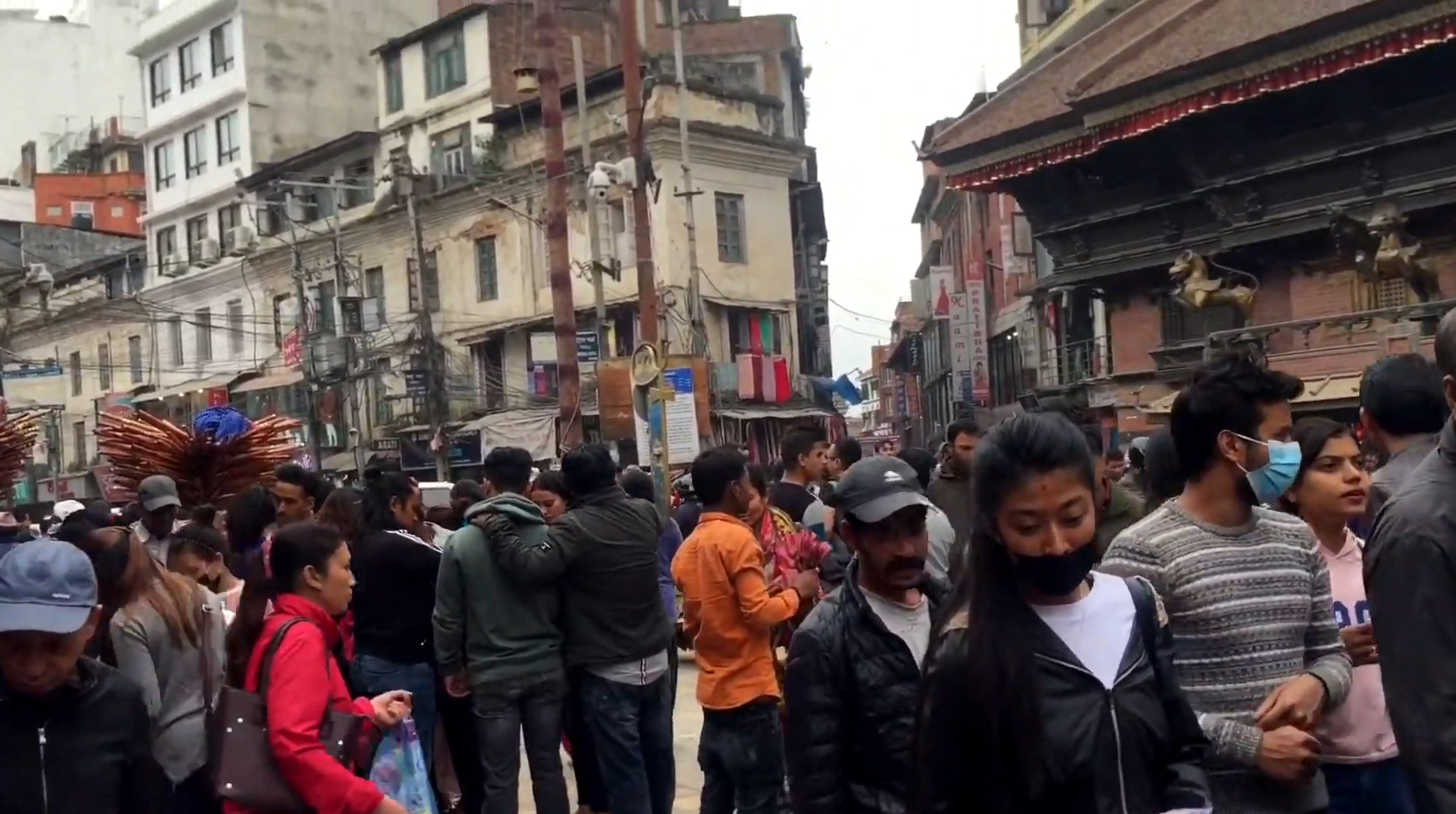 कतिछन् काठमाडौं उपत्यकामा सक्रिय कोरोना संक्रमित ?