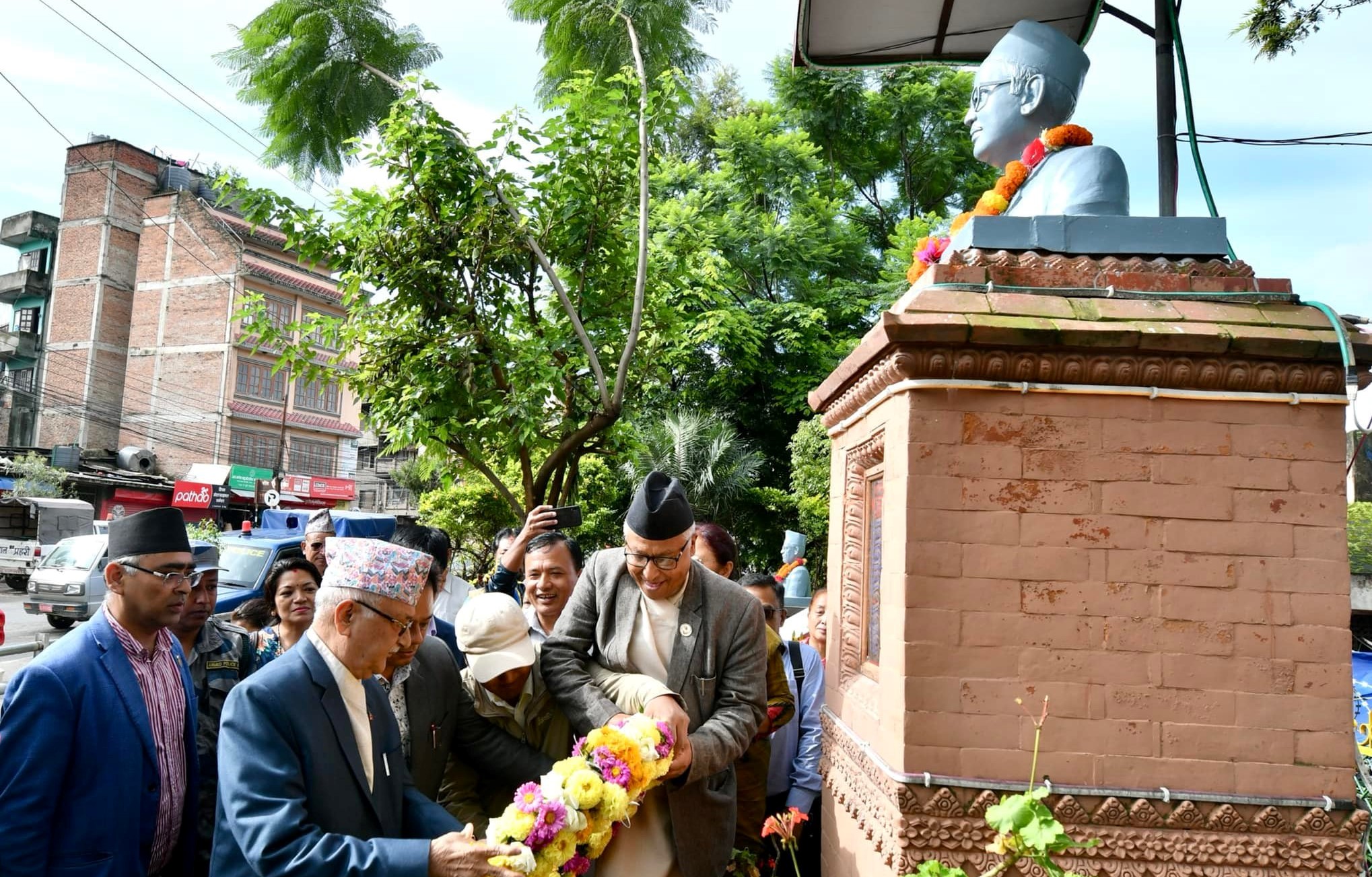 ‘भीमदत्तलाई कांग्रेसले सहिद नमानेको देख्दा मेरो शरीर सिरिङ्ग हुन्छ’ केपी शर्मा ओली