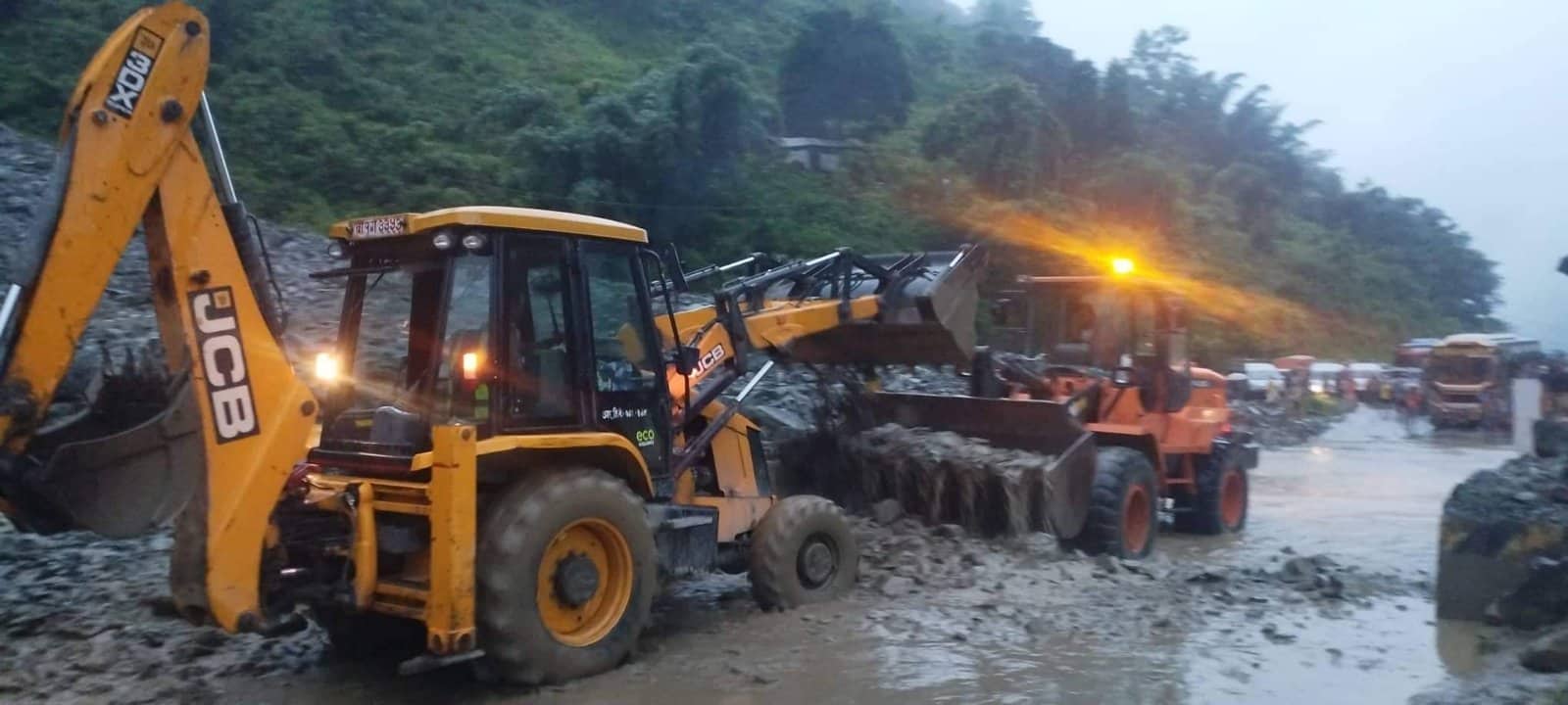 नारायणगढ–मुग्लिन र पृथ्वी राजमार्ग अवरुद्ध