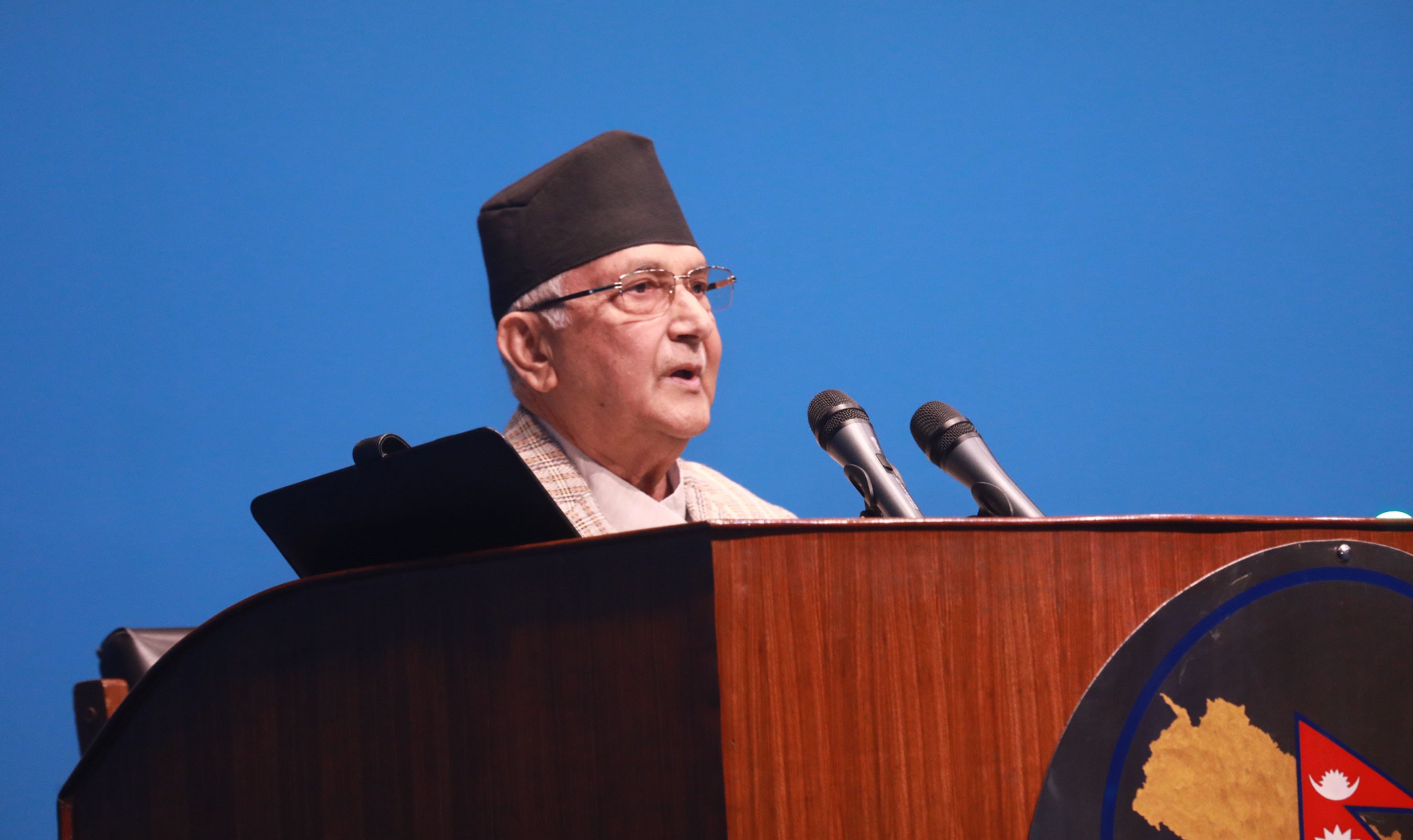 ‘यो भन्दा बढि राष्ट्रको अर्थतन्त्र ध्वस्त पार्ने तमासा अरु के हुन सक्छ ?’ केपी ओली