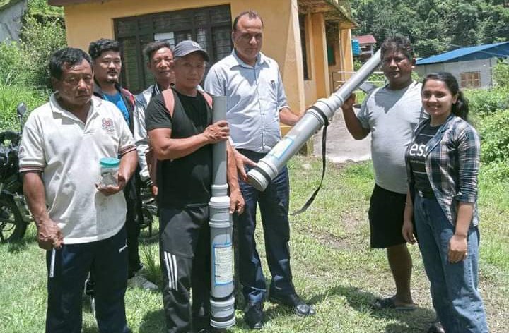 बाँदर धपाउन किसानलाई बन्दुक