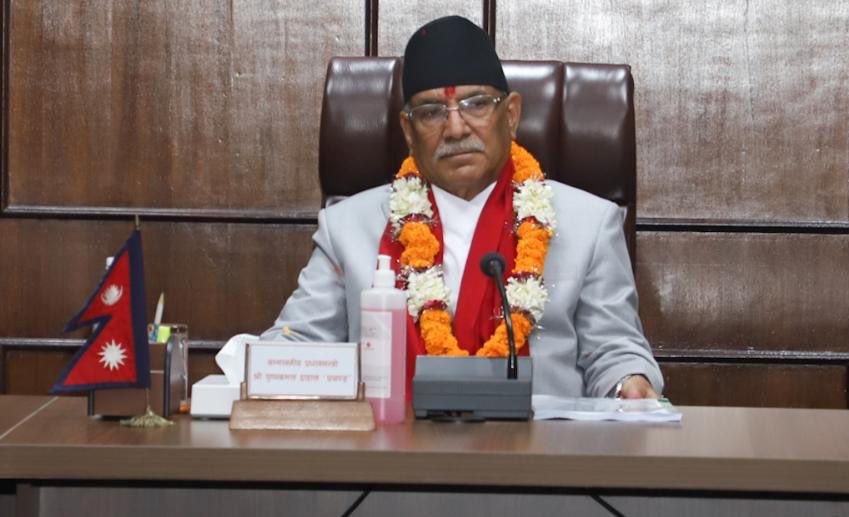 प्रधानमन्त्री कार्यालयको रणनीतिक सुधारका लागि अध्ययन गर्ने निर्णयमा हस्ताक्षर (फाेटाे फिचर)