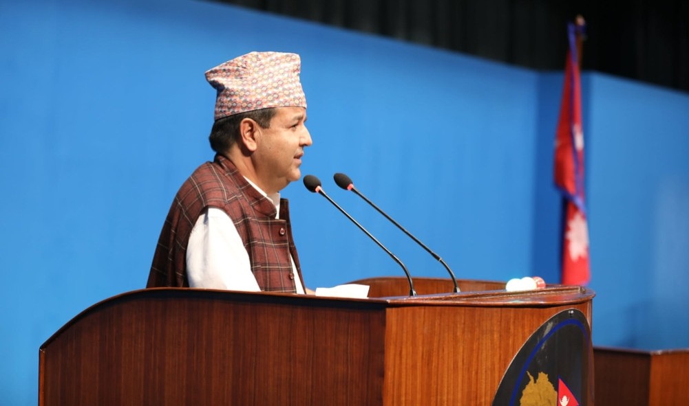 बजेट बनाउने मन्त्रीहरूलाई सांसद शर्माकाे प्रश्नः तपाईंहरूको हृदय छ कि छैन ?
