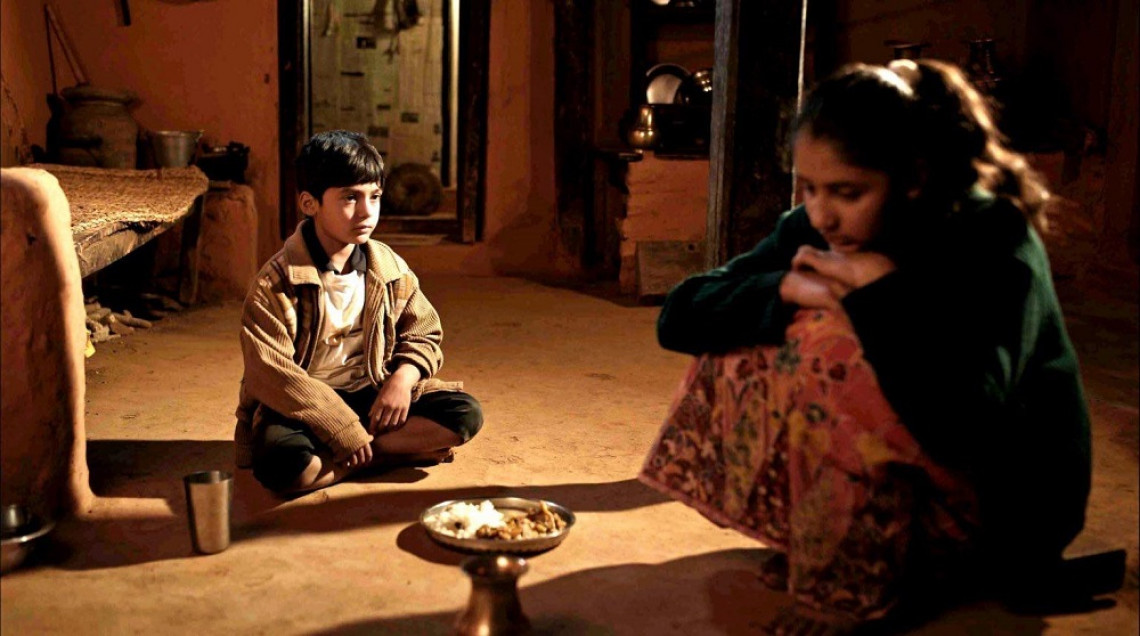 अन्तर्राष्ट्रिय पुरस्कार बिजेता 'ऐना पुतलीको झ्याल'को मिति ताेकियाे