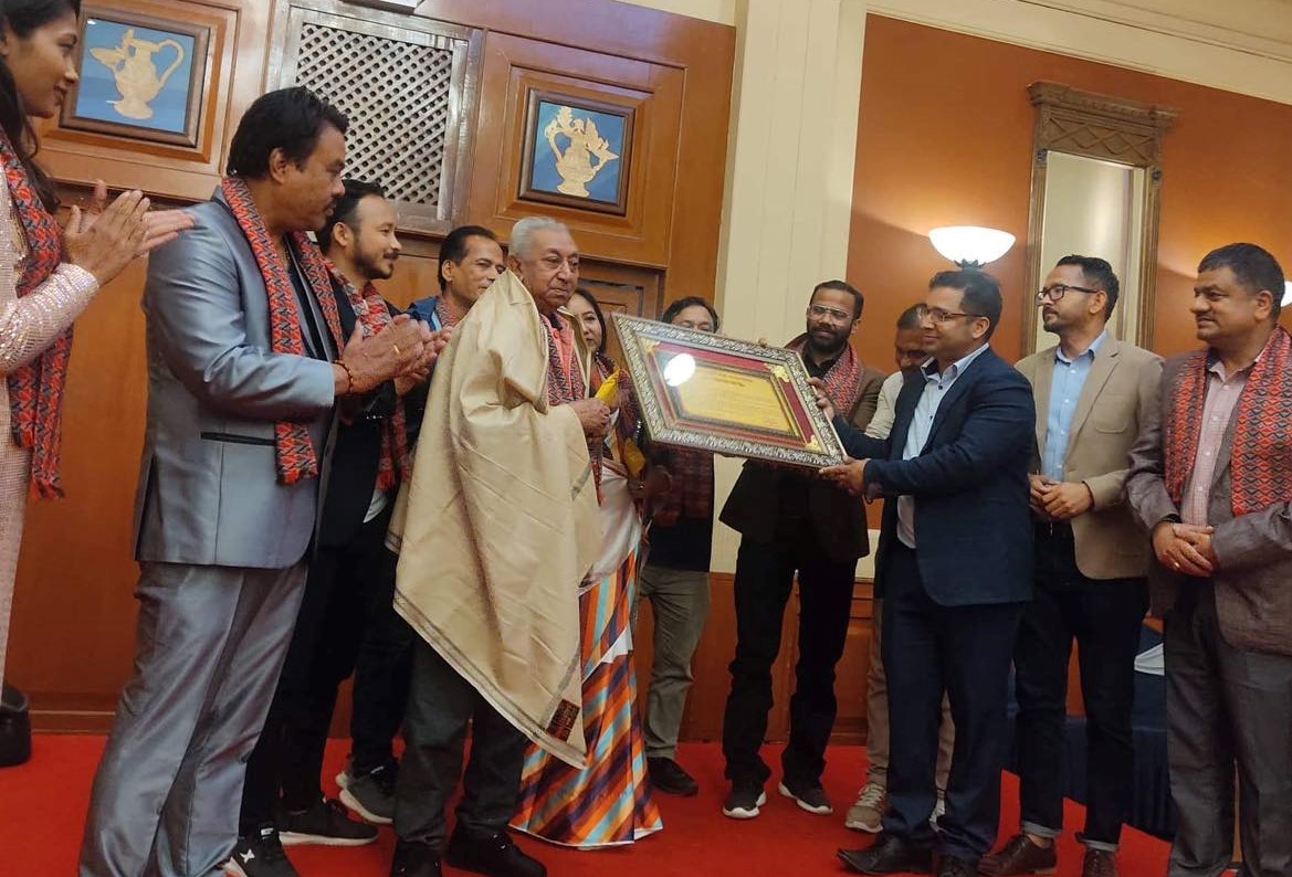 वरिष्ठ संगीतकार गजमेर सम्मानीत