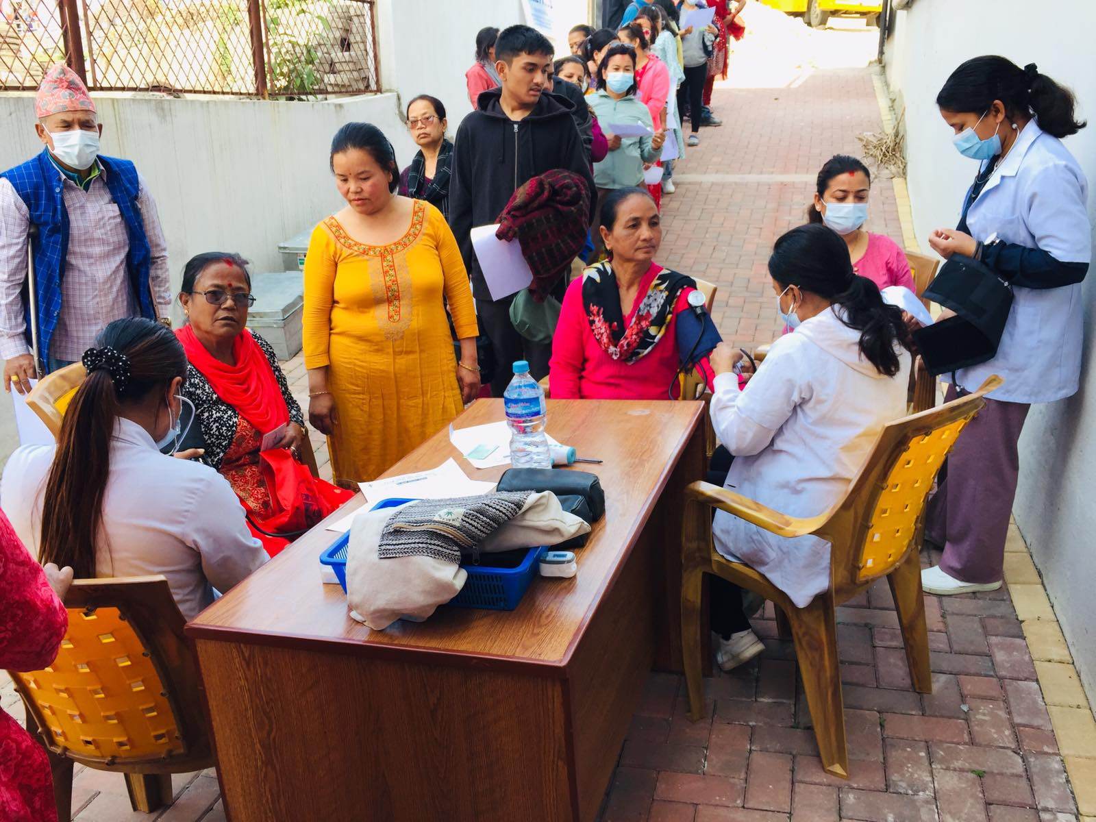 ललितपुरको कुसुन्तीमा केएमसीको निःशुल्क स्वास्थ्य शिविर