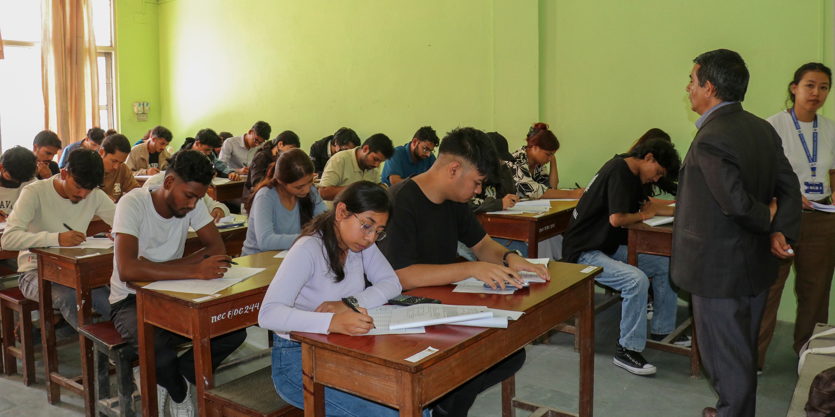 इन्जिनियरिङ पढ्न नेपाल इन्जिनियरिङ कलेज प्रति विद्यार्थीहरुकाे आकर्षण