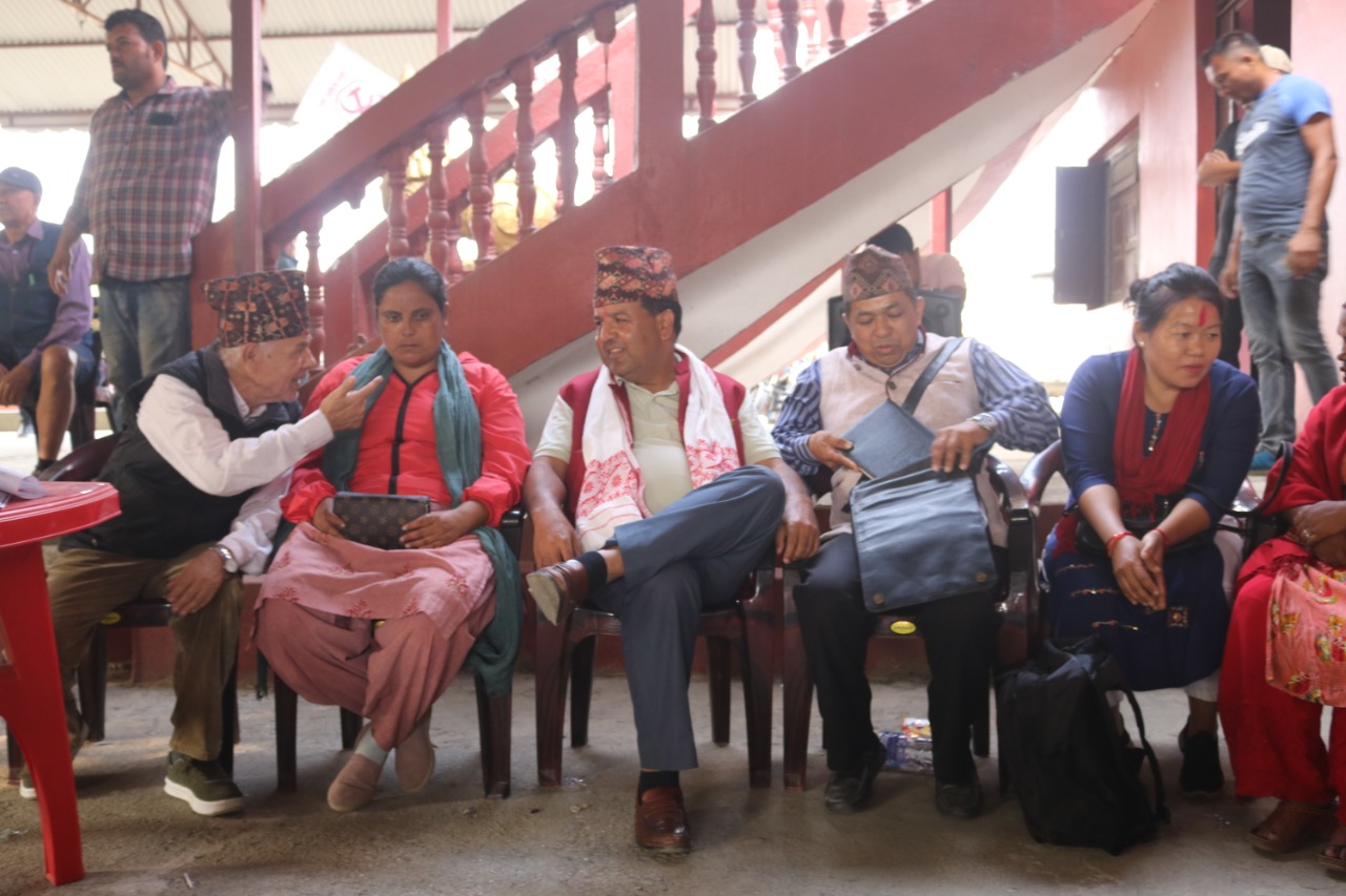 गठबन्धनले माओत्सेतुङ र चेङ्काइसेकको जस्तै एमालेलाई लखेट्नेछः डा. सुनिल शर्मा