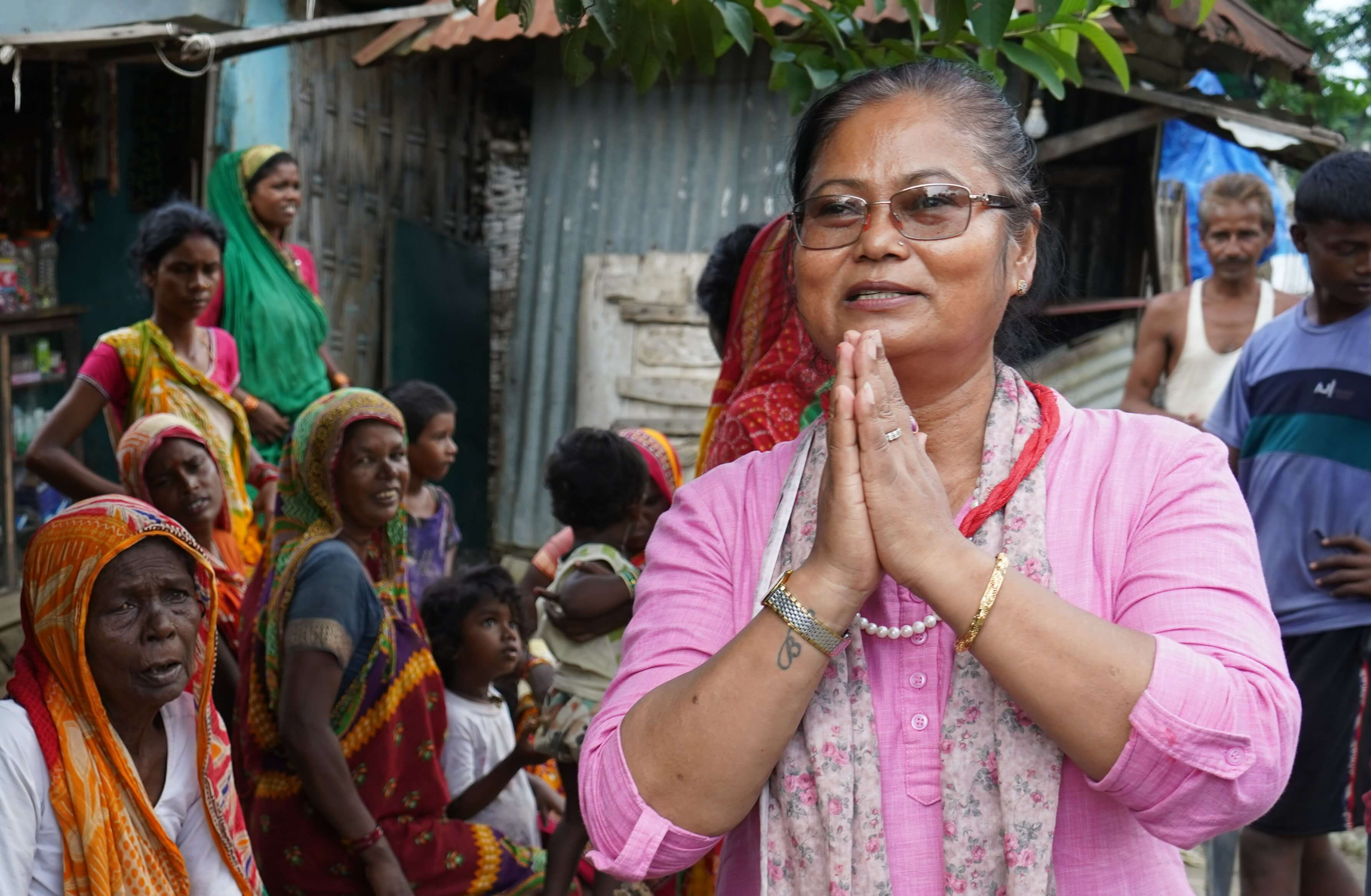 भगबती चौधरी निरन्तर अगाडी, गच्छदार पछिपछि