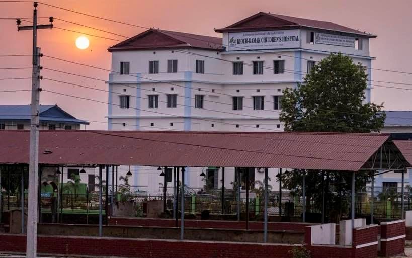 डा. भगवान काेइरालाकाे अस्पताल बनाउन बेलायतबाट २३ लाख बढी सहयोग