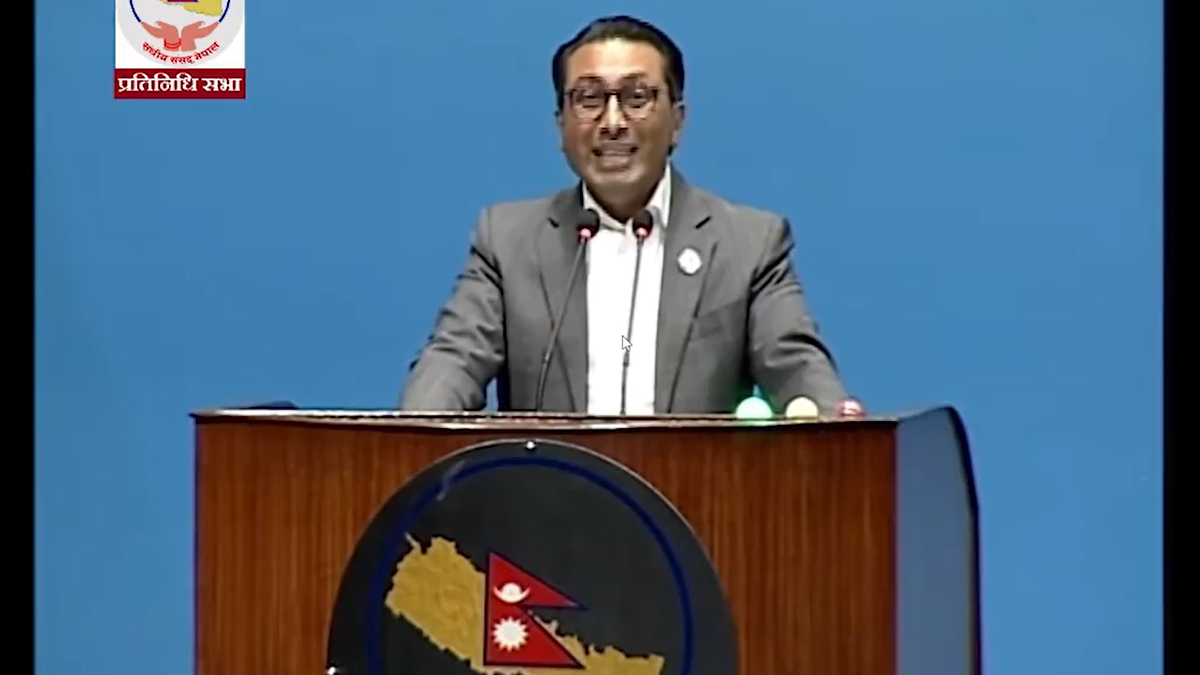 ‘सर्जरी खोजेको अर्थतन्त्रमा झारफुक गरेर उम्कने अवस्था छैन’ डा. स्वर्णिम वाग्ले