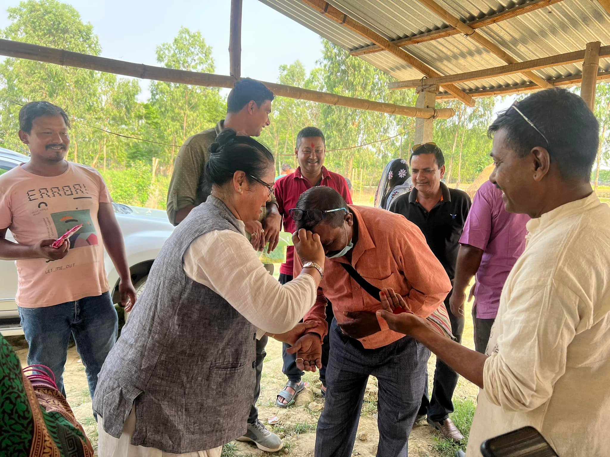 सुनसरीमा एमालेका उम्मेदवार जिताउन भगवती चौधरीको सक्रियता (भिडियाे सहित)