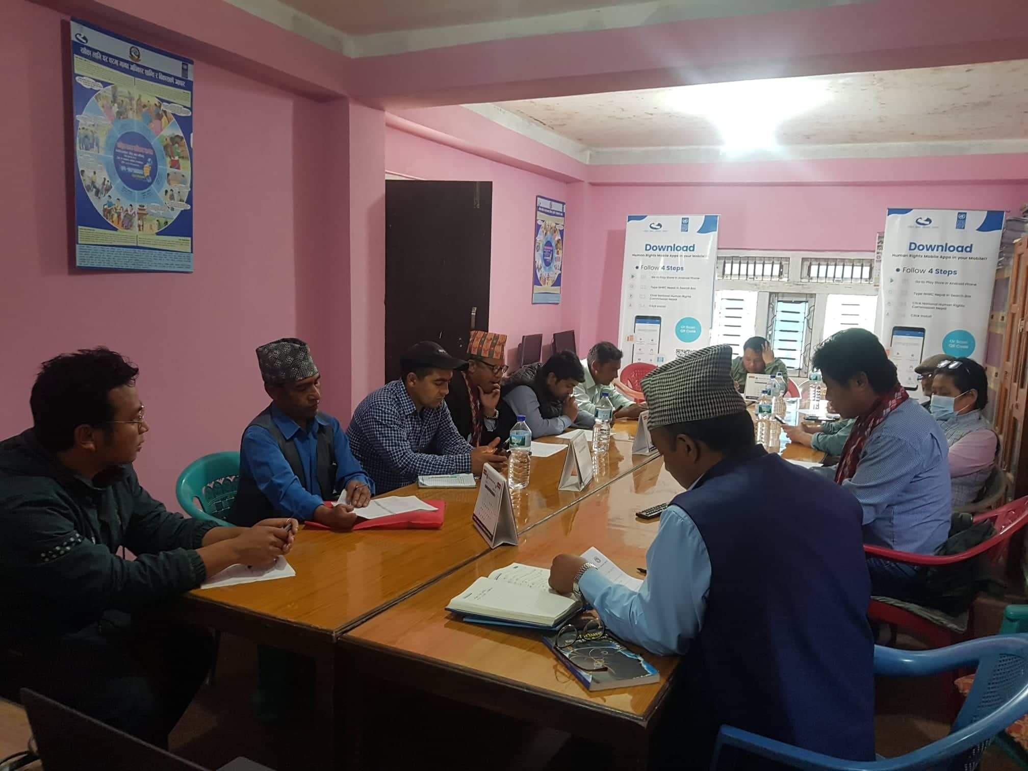 पोष्टमार्टमको लागि ट्याक्टर रिजर्भ गरेर शव बोक्नुपर्ने बाध्यता