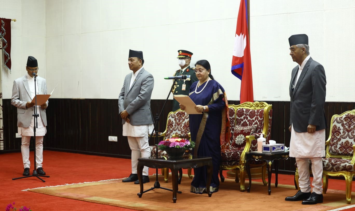 नेमकिपाबाट एमाले हुँदै नेकपा एस पुग्दा मन्त्री