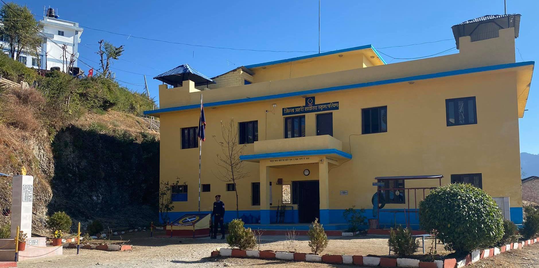 रक्सी खुवाई झुक्याएर नेपाली नागरिकता लिन खोज्ने भारतीयसहित रुकुमेली पक्राउ